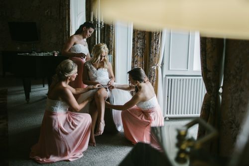 originelle Hochzeitsfoto von Styling der Braut 