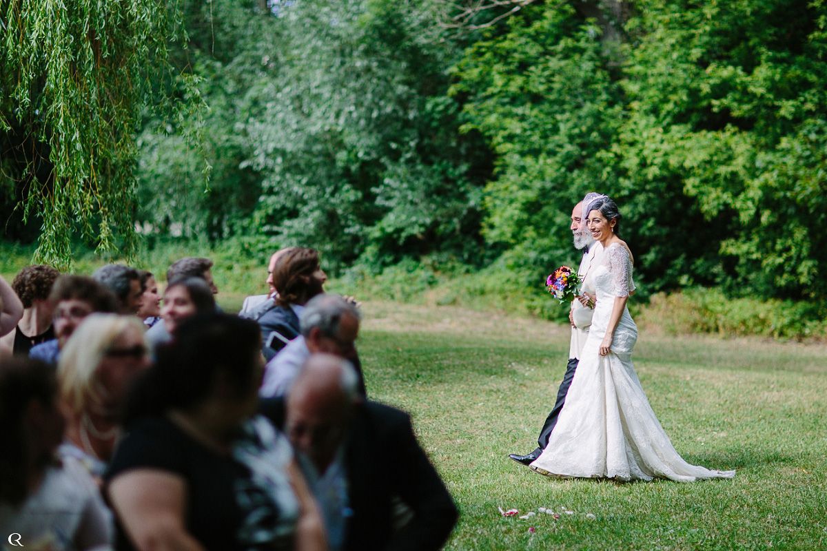 Braut vor Altar