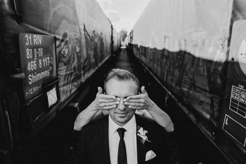 Wedding photos - Portraits pictures 22 unconventional wedding photos