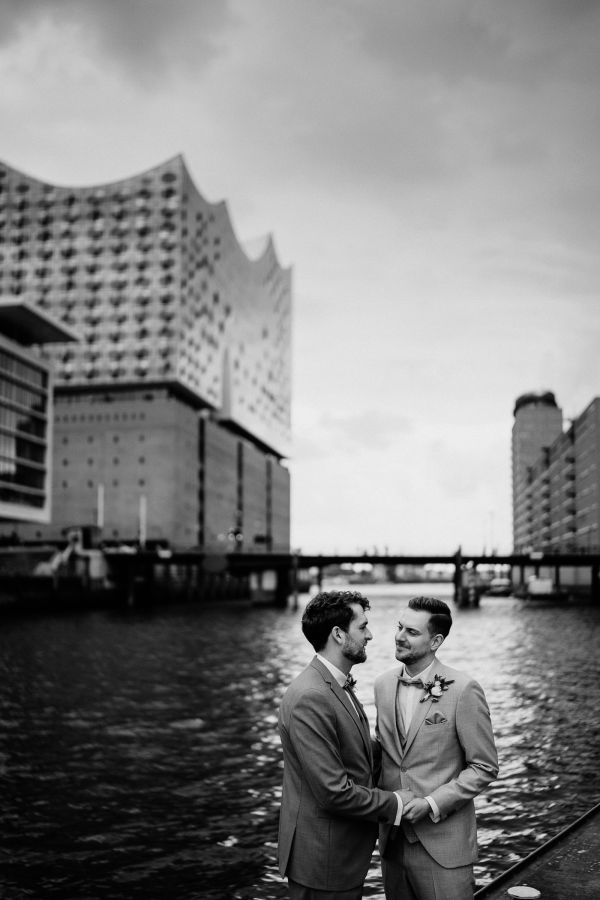 Hochzeitsfotograf Hamburg 14 Standesamt Fotograf Hamburg - professionelle Begleitung der standesamtlichen Hochzeit